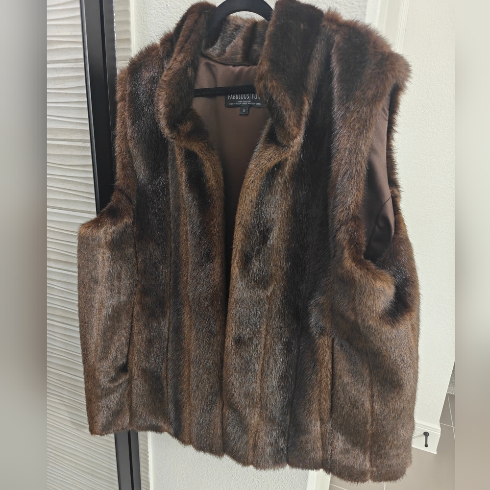 FABULOUS FURS Vest || 3x